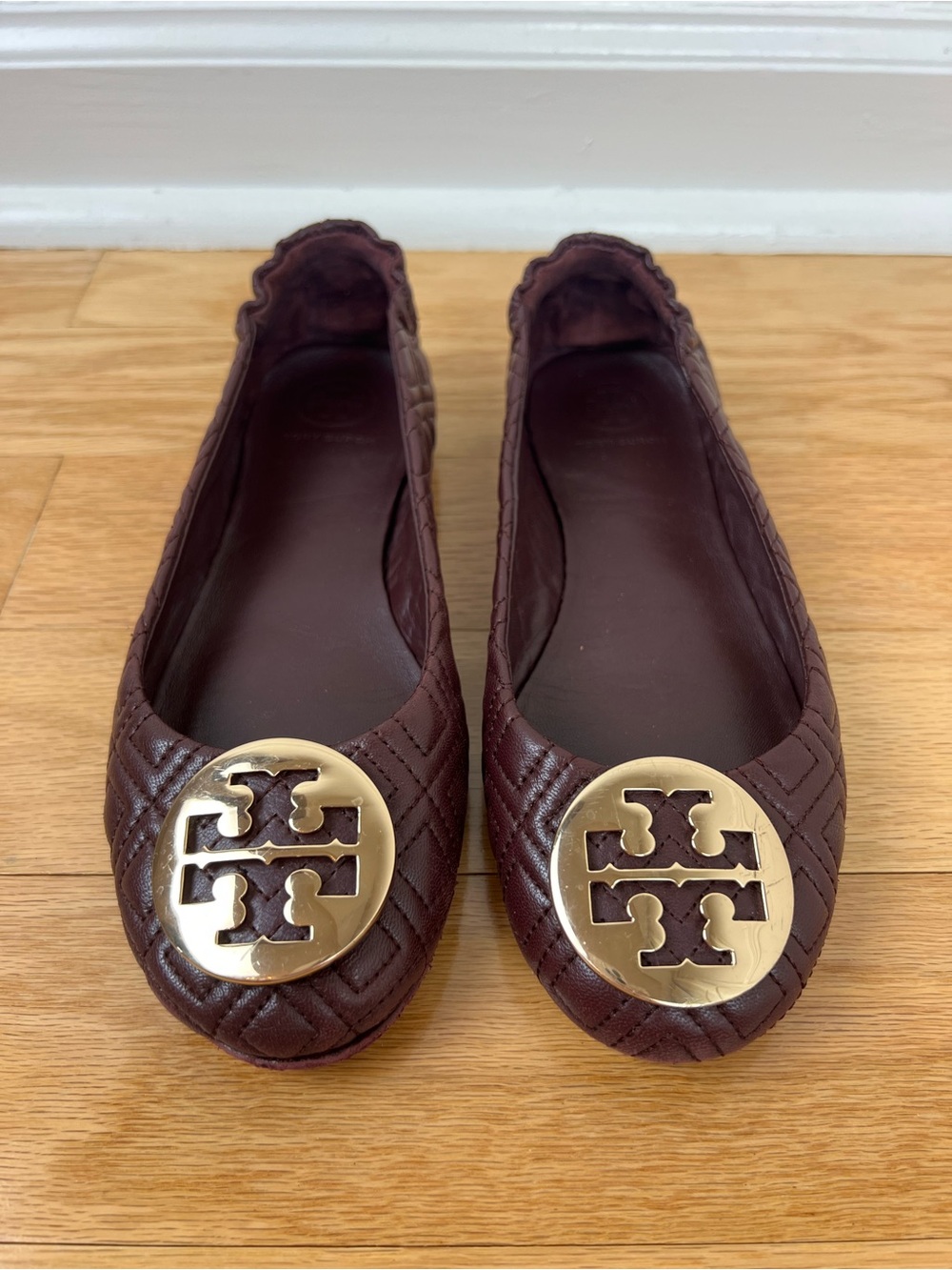 Tory Burch Quilted Minnie Travel Ballet Flats in Burgundy with Gold Logo 8.5M